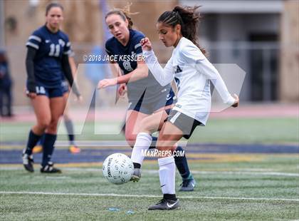 Thumbnail 3 in Flintridge Prep vs. Pacifica (CIF SS D3 Final) photogallery.