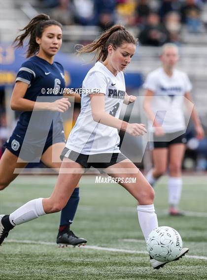 Thumbnail 1 in Flintridge Prep vs. Pacifica (CIF SS D3 Final) photogallery.