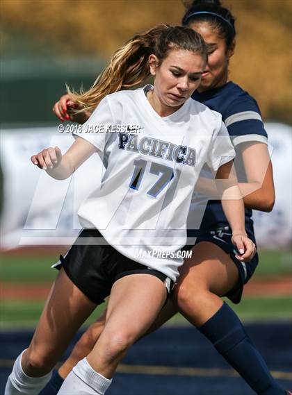 Thumbnail 3 in Flintridge Prep vs. Pacifica (CIF SS D3 Final) photogallery.
