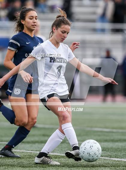 Thumbnail 3 in Flintridge Prep vs. Pacifica (CIF SS D3 Final) photogallery.