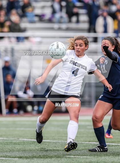 Thumbnail 3 in Flintridge Prep vs. Pacifica (CIF SS D3 Final) photogallery.