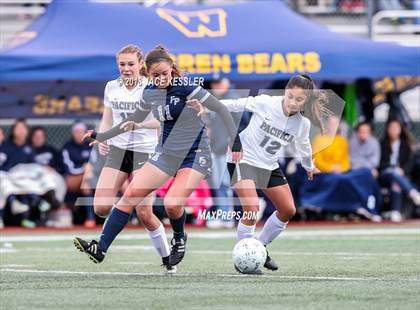 Thumbnail 3 in Flintridge Prep vs. Pacifica (CIF SS D3 Final) photogallery.