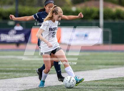 Thumbnail 2 in Flintridge Prep vs. Pacifica (CIF SS D3 Final) photogallery.