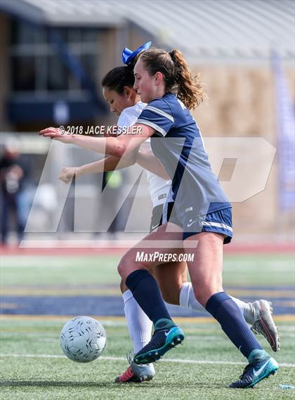 Thumbnail 2 in Flintridge Prep vs. Pacifica (CIF SS D3 Final) photogallery.