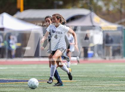 Thumbnail 3 in Flintridge Prep vs. Pacifica (CIF SS D3 Final) photogallery.
