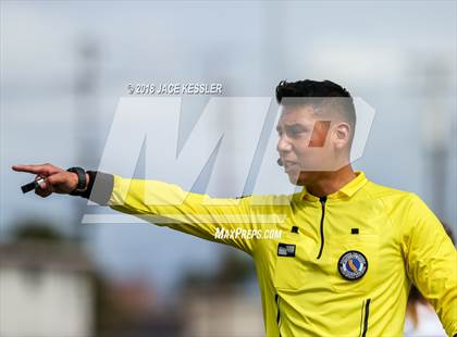 Thumbnail 2 in Flintridge Prep vs. Pacifica (CIF SS D3 Final) photogallery.