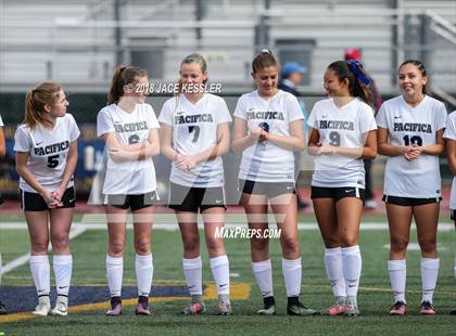 Thumbnail 1 in Flintridge Prep vs. Pacifica (CIF SS D3 Final) photogallery.