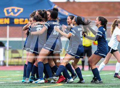 Thumbnail 3 in Flintridge Prep vs. Pacifica (CIF SS D3 Final) photogallery.