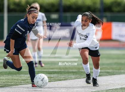Thumbnail 3 in Flintridge Prep vs. Pacifica (CIF SS D3 Final) photogallery.
