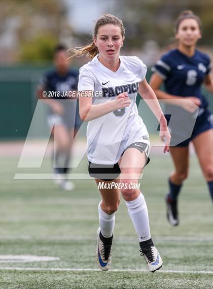 Thumbnail 1 in Flintridge Prep vs. Pacifica (CIF SS D3 Final) photogallery.