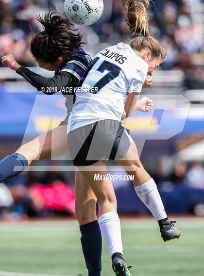 Thumbnail 1 in Flintridge Prep vs. Pacifica (CIF SS D3 Final) photogallery.