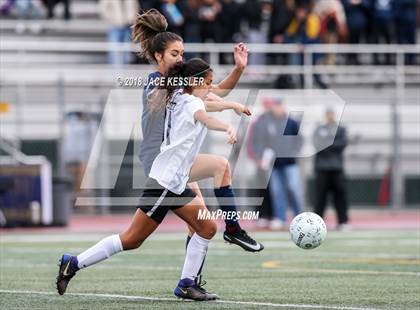 Thumbnail 2 in Flintridge Prep vs. Pacifica (CIF SS D3 Final) photogallery.