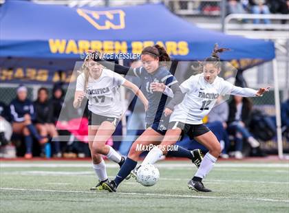 Thumbnail 2 in Flintridge Prep vs. Pacifica (CIF SS D3 Final) photogallery.