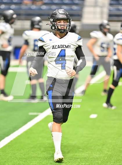 Thumbnail 2 in Kingman vs. Kingman Academy (Kick-Off Classic) photogallery.