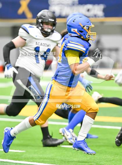 Thumbnail 1 in Kingman vs. Kingman Academy (Kick-Off Classic) photogallery.