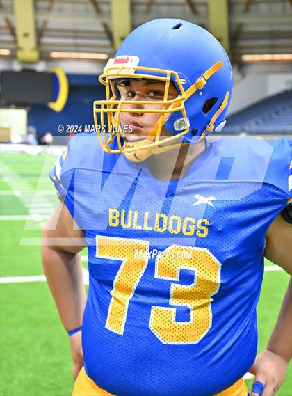 Thumbnail 3 in Kingman vs. Kingman Academy (Kick-Off Classic) photogallery.
