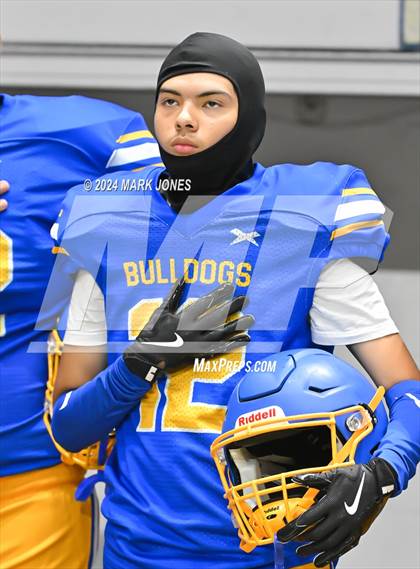 Thumbnail 2 in Kingman vs. Kingman Academy (Kick-Off Classic) photogallery.