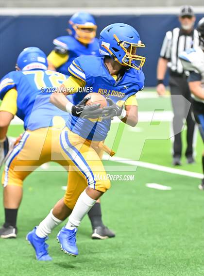 Thumbnail 2 in Kingman vs. Kingman Academy (Kick-Off Classic) photogallery.
