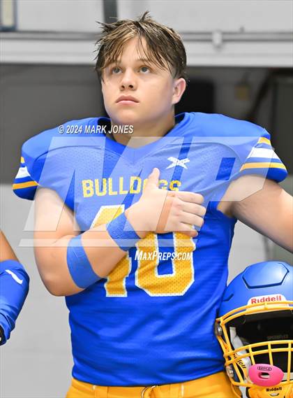 Thumbnail 3 in Kingman vs. Kingman Academy (Kick-Off Classic) photogallery.