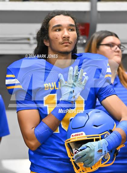 Thumbnail 2 in Kingman vs. Kingman Academy (Kick-Off Classic) photogallery.