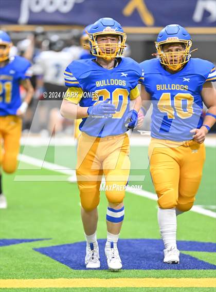 Thumbnail 1 in Kingman vs. Kingman Academy (Kick-Off Classic) photogallery.