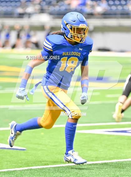Thumbnail 1 in Kingman vs. Kingman Academy (Kick-Off Classic) photogallery.
