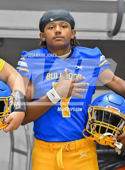 Thumbnail 3 in Kingman vs. Kingman Academy (Kick-Off Classic) photogallery.