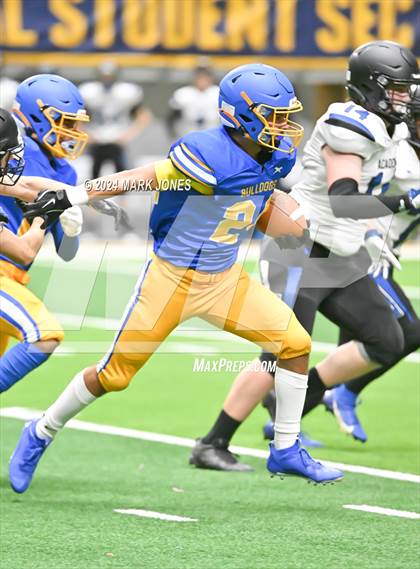 Thumbnail 2 in Kingman vs. Kingman Academy (Kick-Off Classic) photogallery.