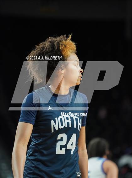 Thumbnail 3 in Washburn Rural vs. Blue Valley North (KSHSAA 6A Final) photogallery.