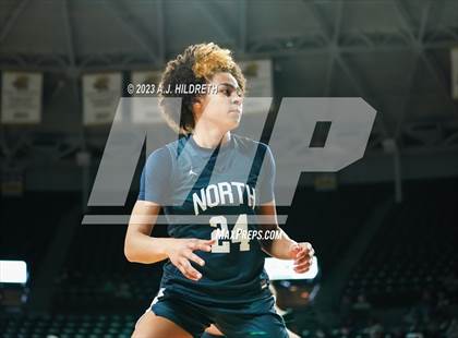 Thumbnail 3 in Washburn Rural vs. Blue Valley North (KSHSAA 6A Final) photogallery.