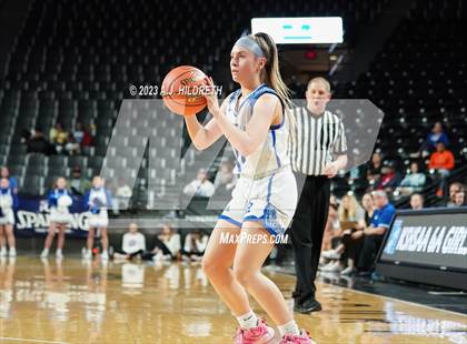 Thumbnail 3 in Washburn Rural vs. Blue Valley North (KSHSAA 6A Final) photogallery.