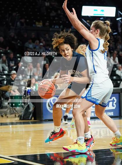 Thumbnail 1 in Washburn Rural vs. Blue Valley North (KSHSAA 6A Final) photogallery.