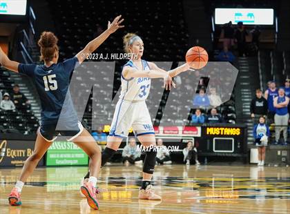 Thumbnail 2 in Washburn Rural vs. Blue Valley North (KSHSAA 6A Final) photogallery.