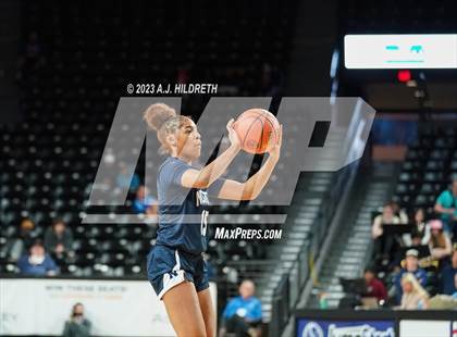 Thumbnail 3 in Washburn Rural vs. Blue Valley North (KSHSAA 6A Final) photogallery.