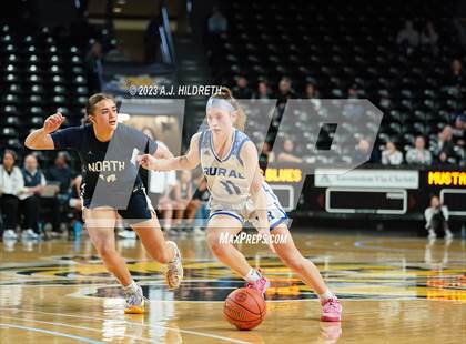 Thumbnail 3 in Washburn Rural vs. Blue Valley North (KSHSAA 6A Final) photogallery.