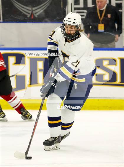 Thumbnail 3 in Pelham Memorial vs. Starpoint  (NYSPHSAA D2 Final) photogallery.