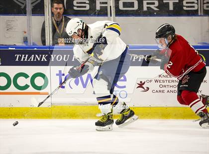 Thumbnail 1 in Pelham Memorial vs. Starpoint  (NYSPHSAA D2 Final) photogallery.
