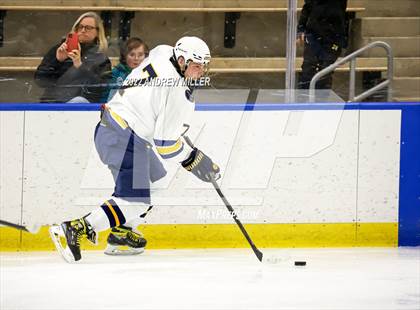 Thumbnail 2 in Pelham Memorial vs. Starpoint  (NYSPHSAA D2 Final) photogallery.