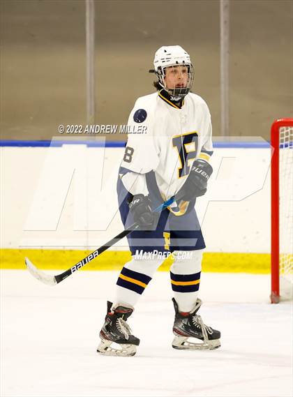 Thumbnail 3 in Pelham Memorial vs. Starpoint  (NYSPHSAA D2 Final) photogallery.