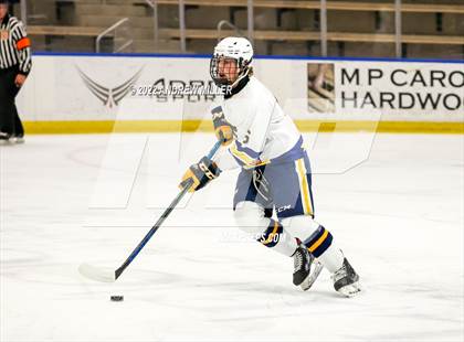 Thumbnail 1 in Pelham Memorial vs. Starpoint  (NYSPHSAA D2 Final) photogallery.