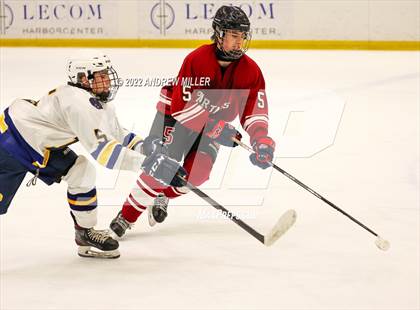 Thumbnail 2 in Pelham Memorial vs. Starpoint  (NYSPHSAA D2 Final) photogallery.