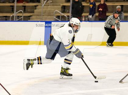 Thumbnail 2 in Pelham Memorial vs. Starpoint  (NYSPHSAA D2 Final) photogallery.