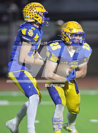 Thumbnail 1 in South Summit vs. San Juan (UHSAA 2A Final) photogallery.