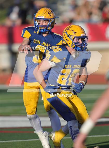Thumbnail 1 in South Summit vs. San Juan (UHSAA 2A Final) photogallery.
