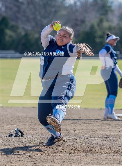 Thumbnail 3 in Middletown @ Newington photogallery.