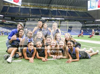 Thumbnail 2 in McCallum vs. Calallen (UIL 5A Quarterfinal) photogallery.