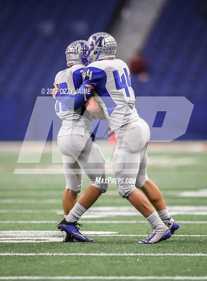 Thumbnail 3 in McCallum vs. Calallen (UIL 5A Quarterfinal) photogallery.