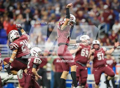Thumbnail 1 in McCallum vs. Calallen (UIL 5A Quarterfinal) photogallery.