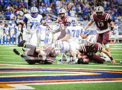 Thumbnail 3 in McCallum vs. Calallen (UIL 5A Quarterfinal) photogallery.
