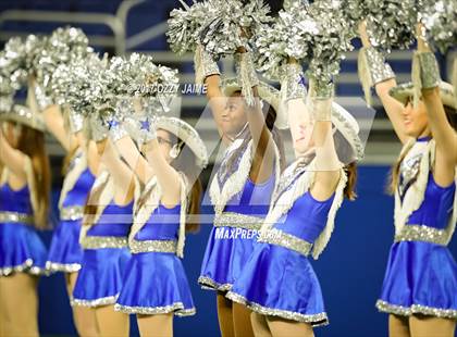 Thumbnail 2 in McCallum vs. Calallen (UIL 5A Quarterfinal) photogallery.